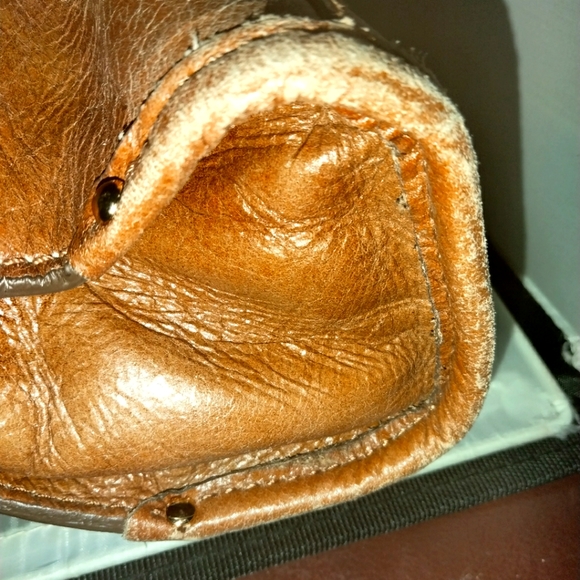 Cute rustic tan leather tote purse by Perlina - Picture 11 of 12
